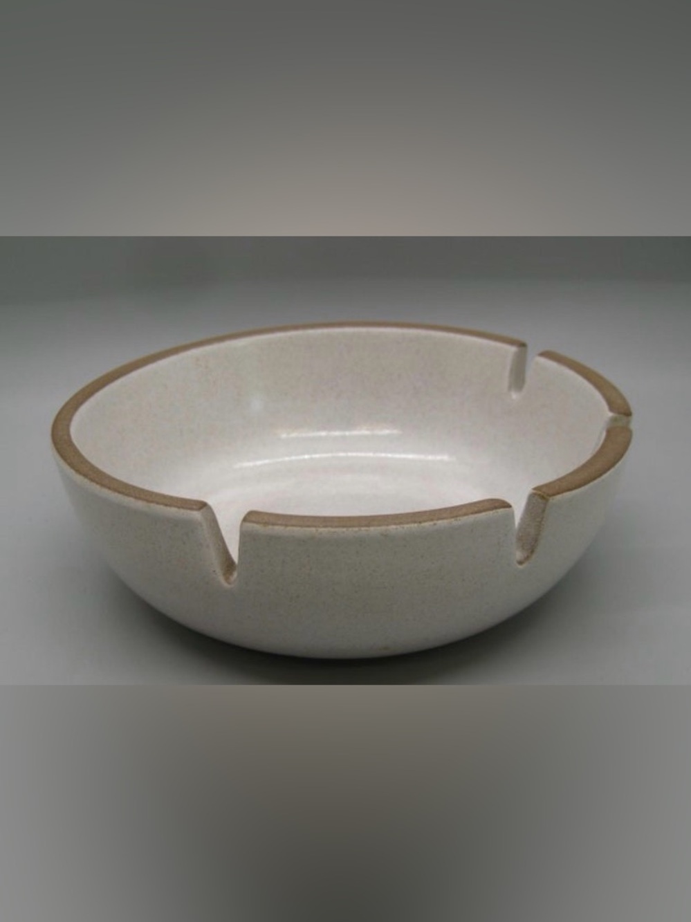 Vintage MCM Heath Ceramics Ashtray Bowl – White & Sandalwood 6.5”